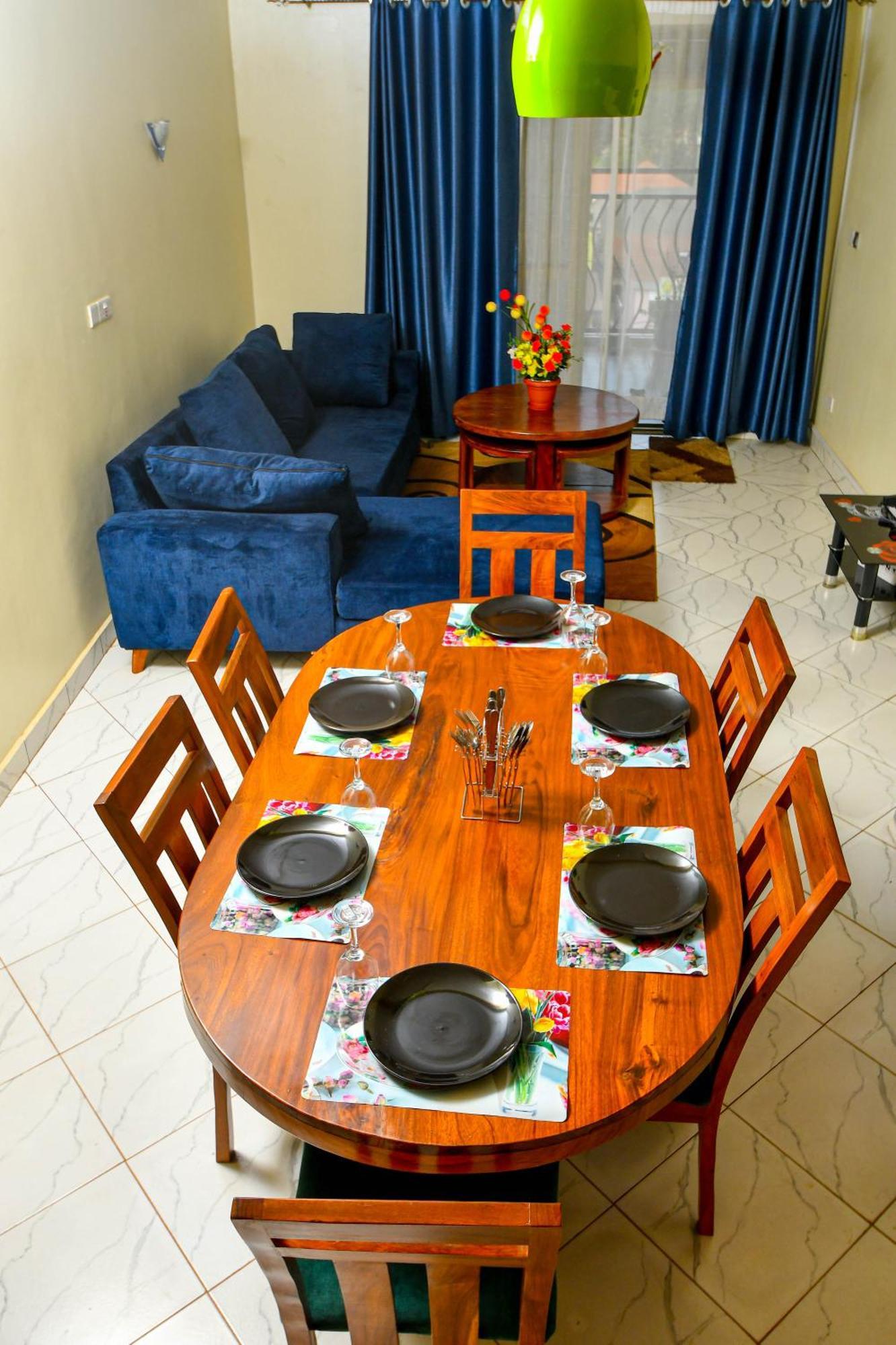 Peace Of Mind Suites Entebbe Eksteriør billede